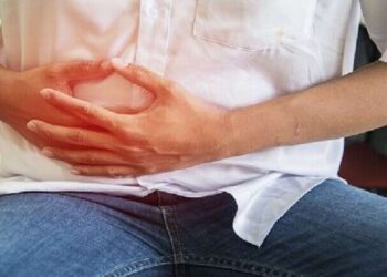 طبيب يحدد الأمراض التي يمنع فيها تناول الكحول منعا باتا