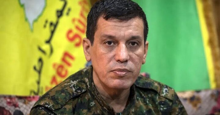 “مظلوم عبدي” يتهم دمشق بالتخطيط للسيطرة على مناطق “قسد”