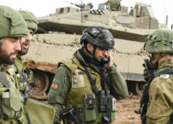 “نيويورك تايمز” عن مسؤولين أميركيين: إسرائيل أوقفت خطط غزو واسع النطاق للقطاع واستبدالها بتوغلات برية محدودة