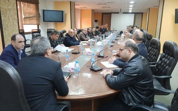 وزير النفط يوجه شركة محروقات بزيادة وتيرة توزيع مازوت التدفئة خلال العطلة