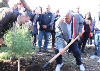 مدير عام اكساد يشارك في حملة التشجير الوطنية بريف القرداحة…