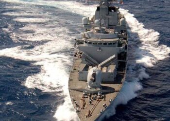 غليان دولي في البحر الأحمر بعد صدّ أوسع هجوم حوثي