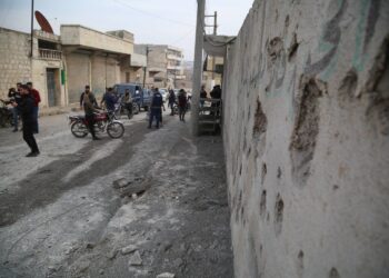 هجوم جوي إسرائيلي على ريف دمشق يسبب أضراراً