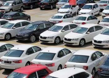 باحث اقتصادي : أسعار السيارات سترتفع اكثر والحكومة لا تستطيع ضبط أسعارها