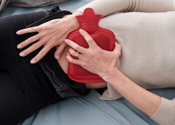 أسباب انتفاخ البطن وتكون الغازات وكيفية التغلب عليها