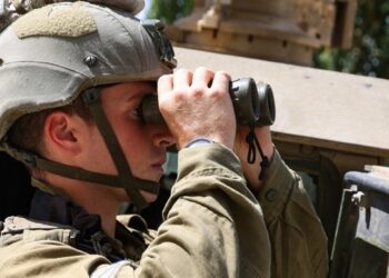 معلومات مثيرة عن “غرفة عمليات” قرب لبنان.. ماذا يجري داخلها؟