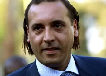 محتجز او مختطف في قضية لا علاقة له فيها .. نجل القذافي يستغيث