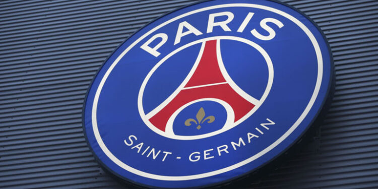 باريس سان جيرمان يقدم ربع مليار يورو لضم نجم برشلونة