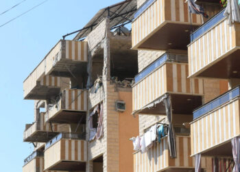 غالانت يدعو الجيش للاستعداد لعملية برية شاملة في لبنان