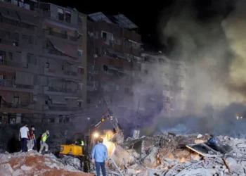 هل يمكن أن تؤدي الضربات الإسرائيلية على لبنان إلى زلازل؟ وكيف تؤثر على الفوالق الأرضية؟ خبير يوضح!