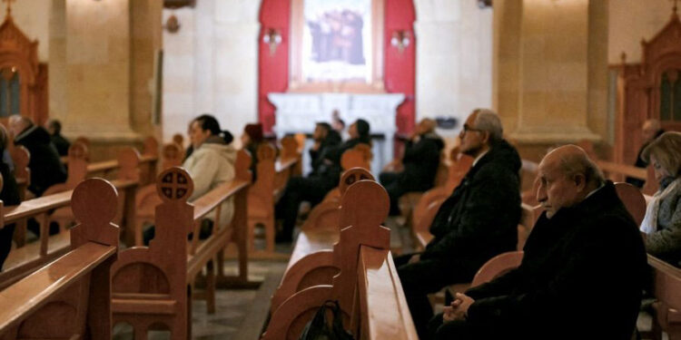 تطمينات ومخاوف.. كيف تتطلع الأحزاب السورية المسيحية للمستقبل؟