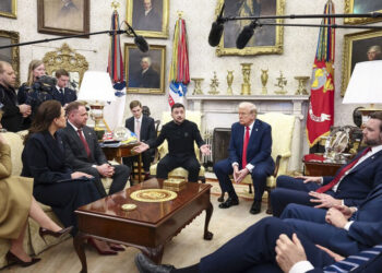 مسؤول بالبيت الأبيض يكشف سبب الخلاف بين ترامب وزيلينسكي