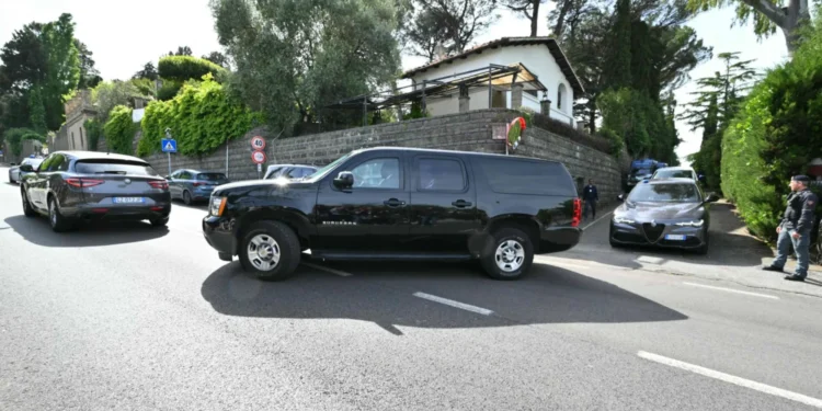 تفاهم إيراني – أميركي على بدء محادثات فنية في عمان قريباً