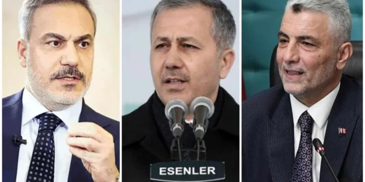 تصريحات متزامنة .. 3 وزراء أتراك ينطقون باسم الحكومة السورية