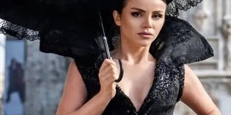 مصرع ملكة جمال أوروبا التركية غولر أردوغان أثناء محاولتها الهرب من الشرطة