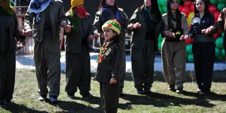 السوريون الأكراد: ماضياً وحاضراً ومستقبلاً”