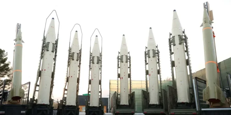 الرّد الإيراني على الهجوم الإسرائيلي.. “التايمز” تكشف عن 4 سيناريوهات