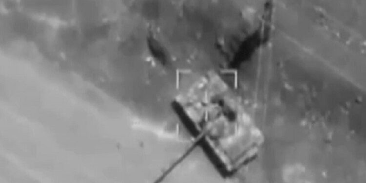 الجيش الإسرائيلي ينشر المشاهد الأولى لتدميره دبابات سورية في محافظة السويداء (فيديو)