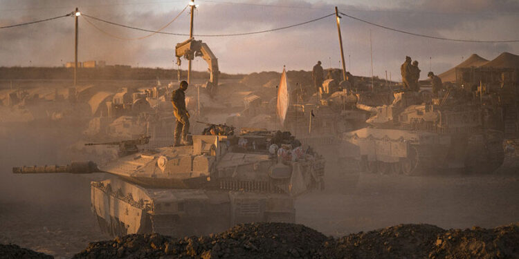 الجيش الإسرائيلي يعلن مدينة غزة منطقة قتال خطرة وخارج نطاق أي هدنة