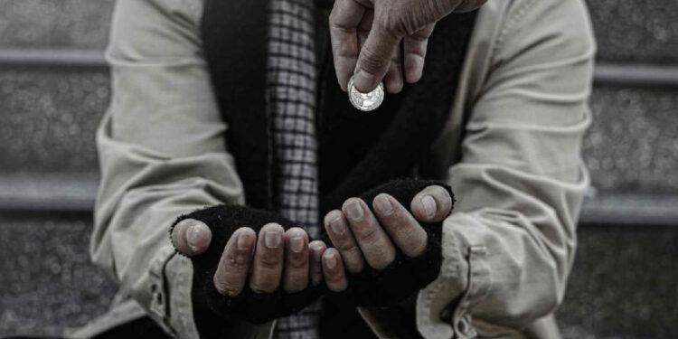 متسول ثري في دمشق يثير جدلاً بممتلكاته الضخمة (فيديو)