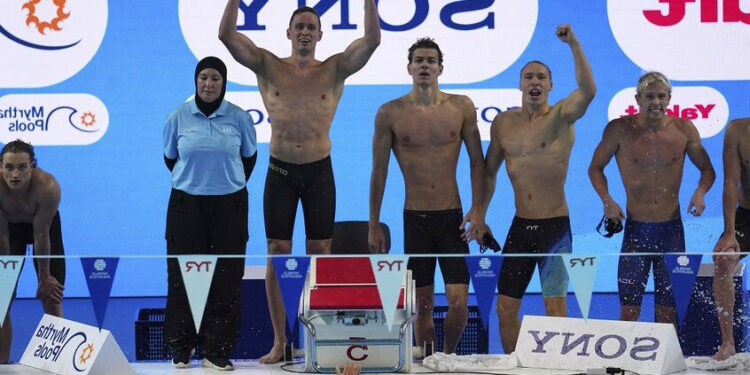 روسيا تواصل حصد الميداليات الذهبية في بطولة العالم للألعاب المائية