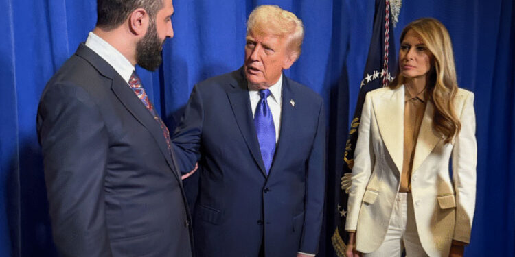 الشرع يلتقي ترامب وعقيلته في نيويورك .. واتفاق لإعادة العلاقات مع أوكرانيا