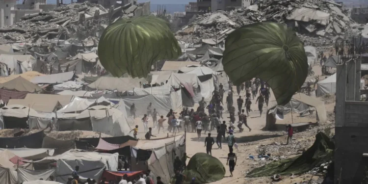 ترمب يدرس خطة «ترمب يدرس خطة «وصاية أميركية» على غزة» على غزة