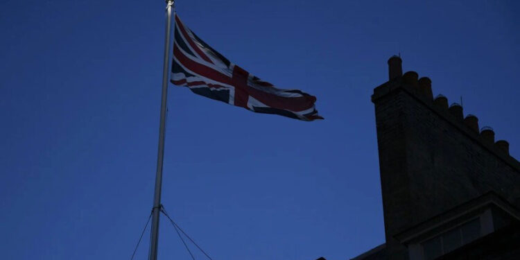 بريطانيا تعلن شطب “هيئة تحرير الشام” من قائمة الإرهاب