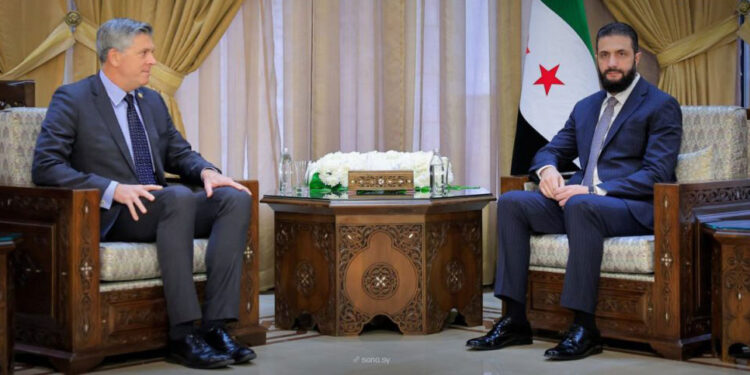 الرئيس الشرع يستقبل وفداً من الكونغرس الأمريكي في دمشق