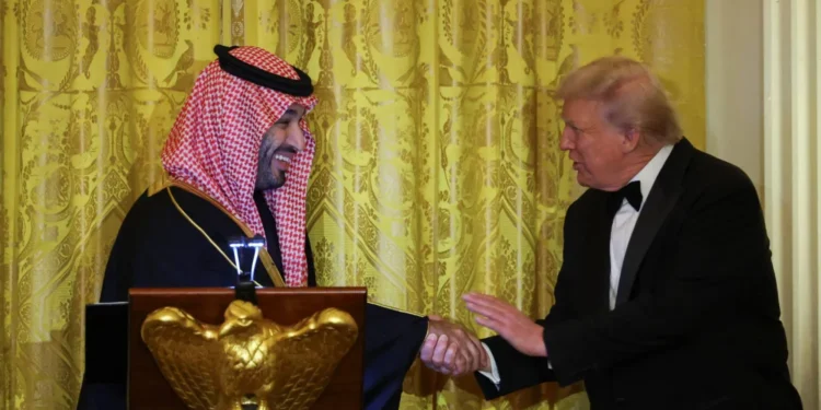 ترمب يعلن تصنيف السعودية حليفاً رئيسياً من خارج حلف «الناتو»