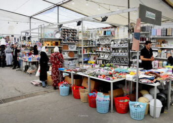 اقبال على التسوق بمهرجان “الخير لأهل الخير”  المقام بالقرب كراج العباسيين  في دمشق