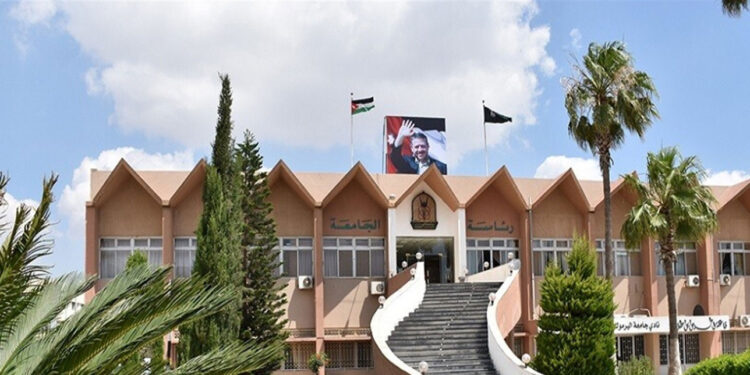 إنجاز عربي لافت… باحث أردني يحل مسألة رياضية استعصت 3 عقود