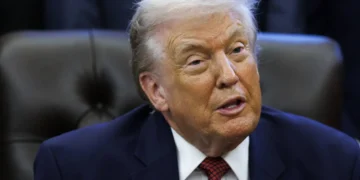 أميركا تخطط لزيادة عدد الدول على قائمة حظر السفر لأكثر من 30