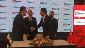 مجموعة البارودي لتجارة وتصنيع الأعلاف توقع عقد شراكة استراتيجية طويلة الأمد مع شركة ترياكي العالمية.. تلفزيون أخبار سوريا والعالم