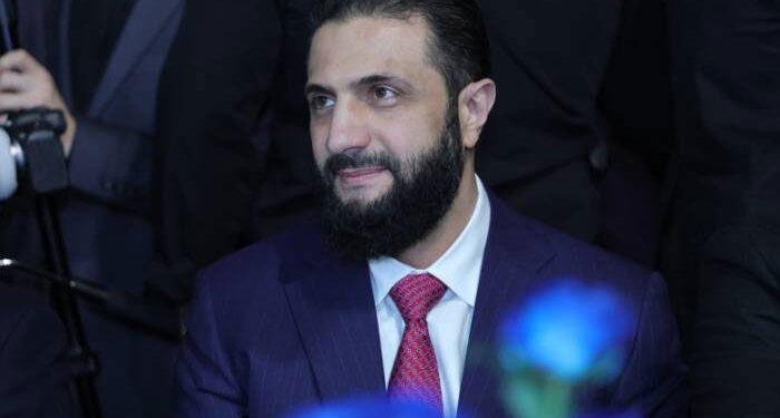 بعد فوز سوريا على تونس بكأس العرب 2025.. هذا ما فعله الشرع (فيديو)