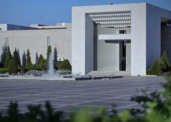 الشامي يهدد بفزعة عشائرية: التنسيق مع تل أبيب سيشعل المواجهة في القصر الجمهوري