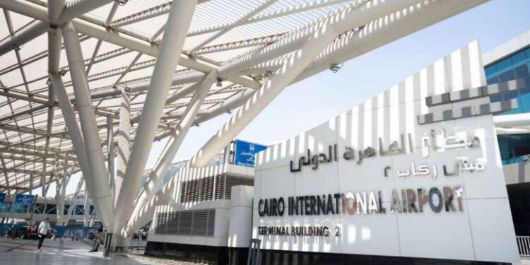 مصر.. سيدة تخفي “مفاجأة” في مكان حساس لتهريبها إلى الخليج