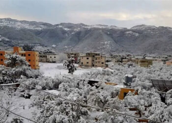 موجة من الغبار الأبيض باتجاه الحوض الشرقي للمتوسط .. متى ستعود الأمطار؟ هذا ما كشفه الأب خنيصر