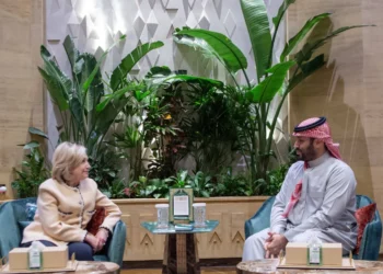 محمد بن سلمان يستقبل هيلاري كلينتون في الرياض