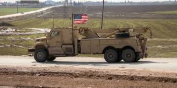 الجيش السوري يتسلم قاعدة التنف العسكرية من القوات الأميركية