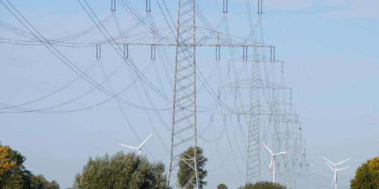 بعد رصد مكافأة مليون يورو.. تزايد البلاغات حول هجوم “حرق الكهرباء” في برلين